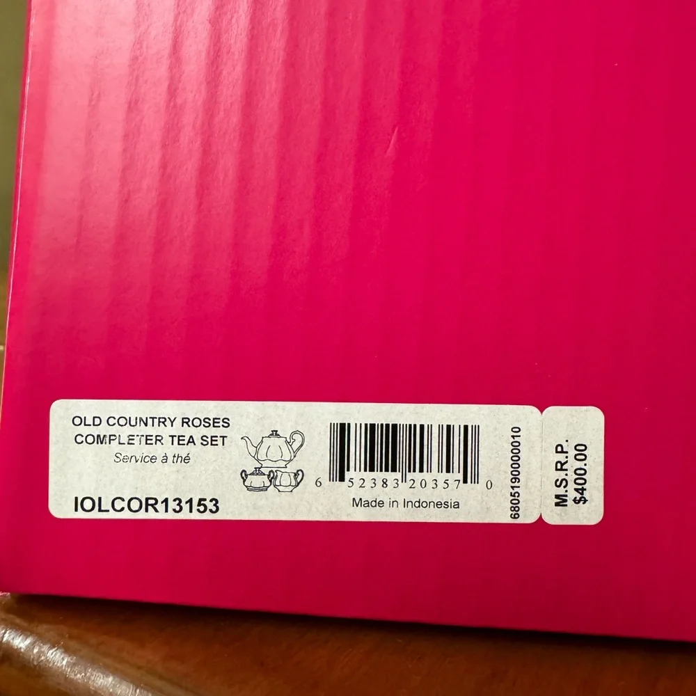 Old Country Roses" 3-Piece Tea Set new in box - Picture 3 of 3